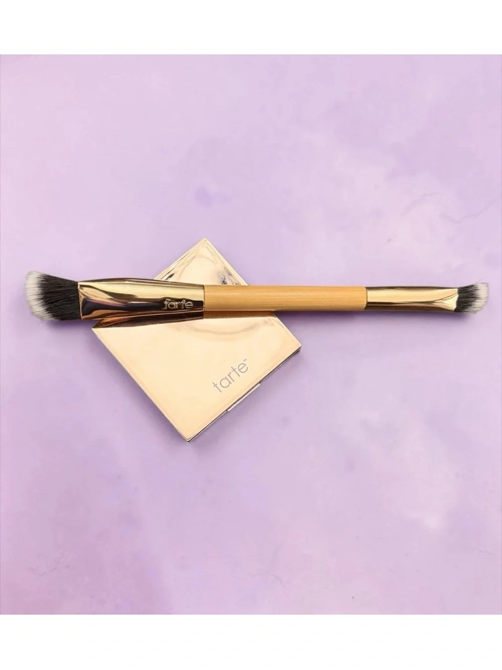 tarte Dual-Ended Dark Circle Defense Corrector Brush.